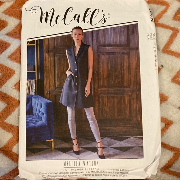 McCall’s Sewing Pattern 8122 - Picture 2 of 3
